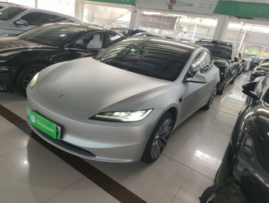 Tesla Model 3 2024 Tesla Model 3 2024 immagine di auto