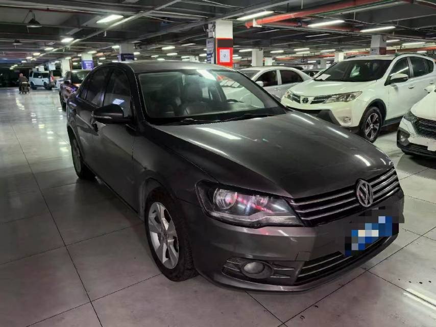 Volkswagen Bora 2013 imagem de carro #3