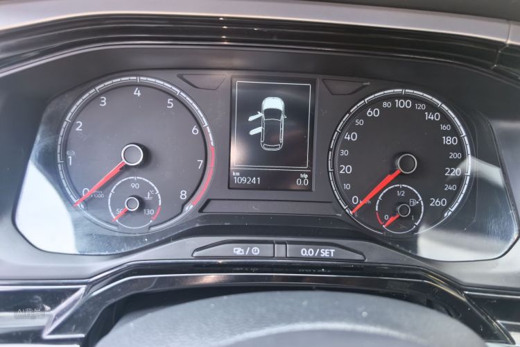 Volkswagen Polo 2022 car image #14