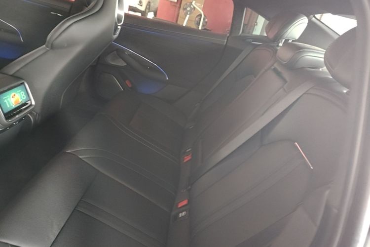 2026 #17 2026 imagem de carro #17
