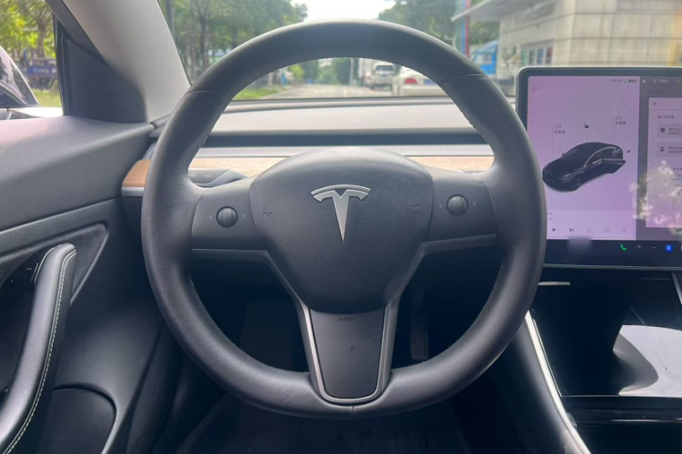 Tesla Model Y 2021 #15 Tesla Model Y 2021 immagine di auto #15