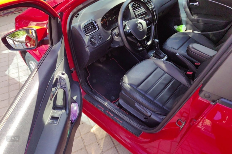 Volkswagen Polo 2018 car image #18