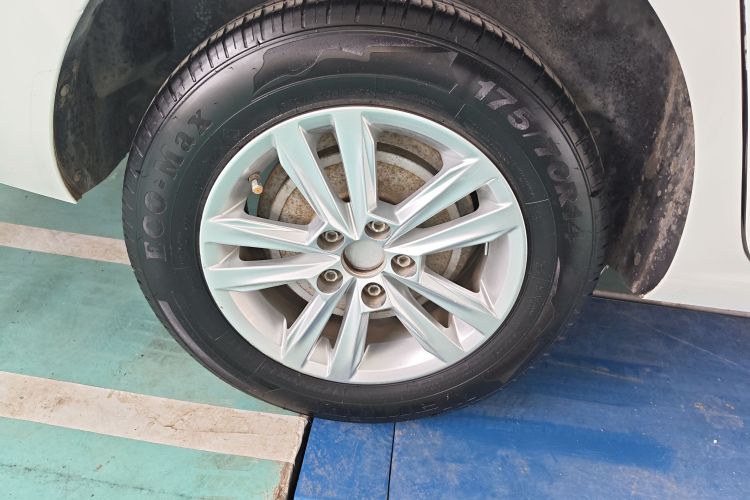 Volkswagen Santana 2018 car image #10