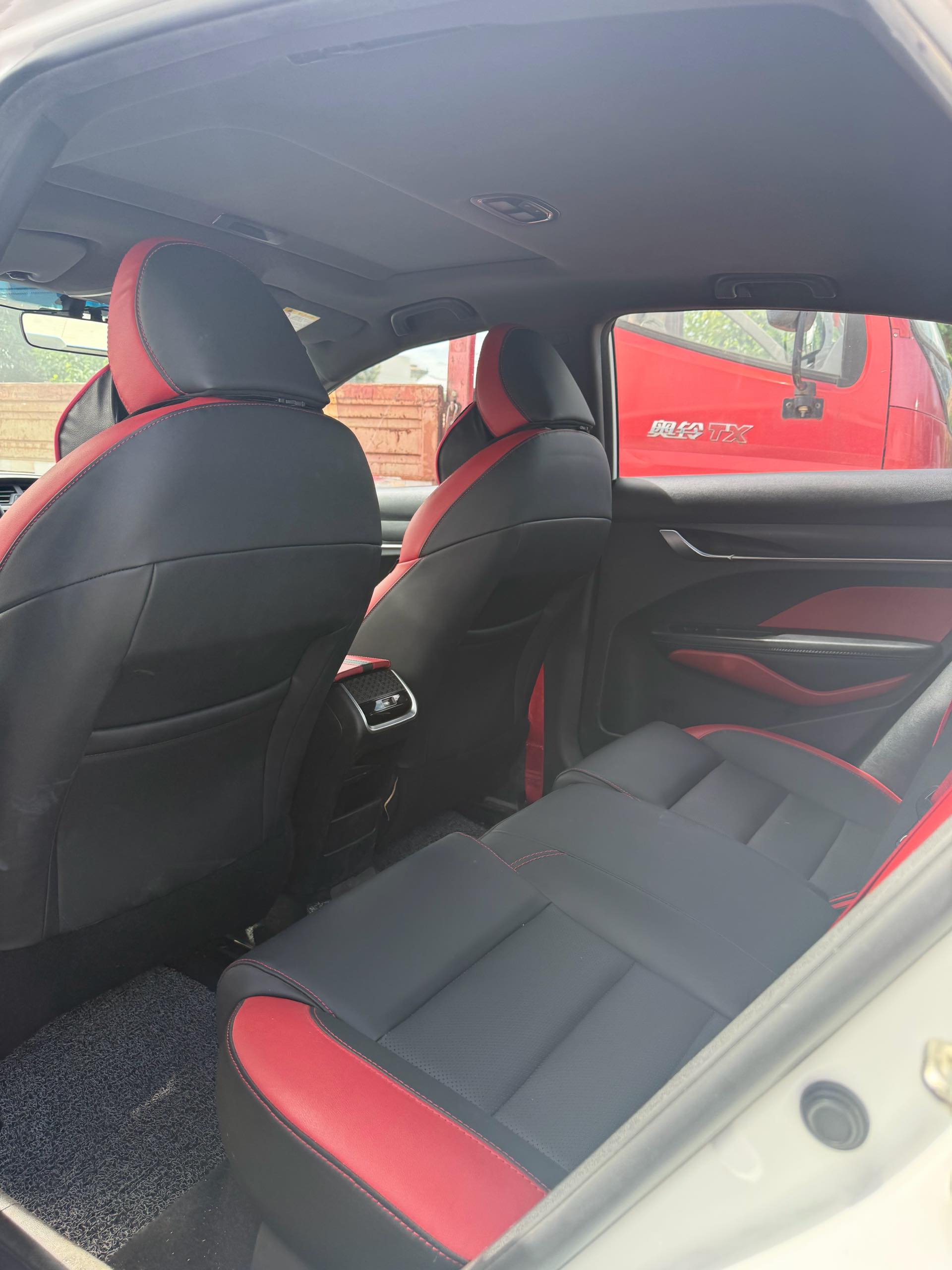 GEELY Binray 2021 صورة سيارة #4