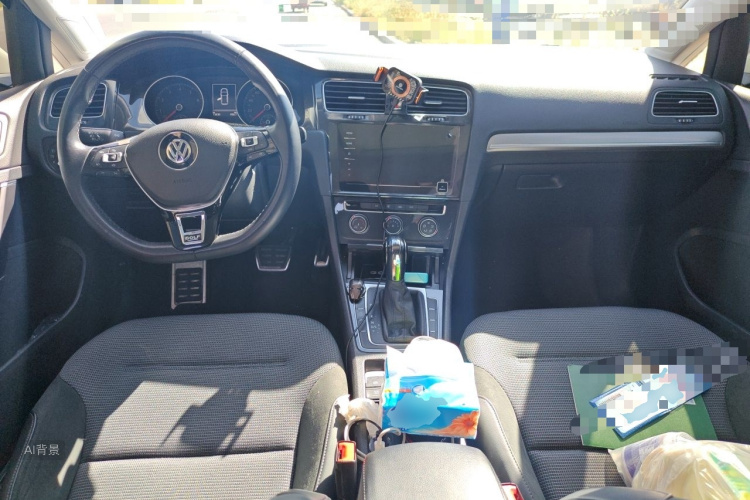 Volkswagen Golf 2021 car image #11