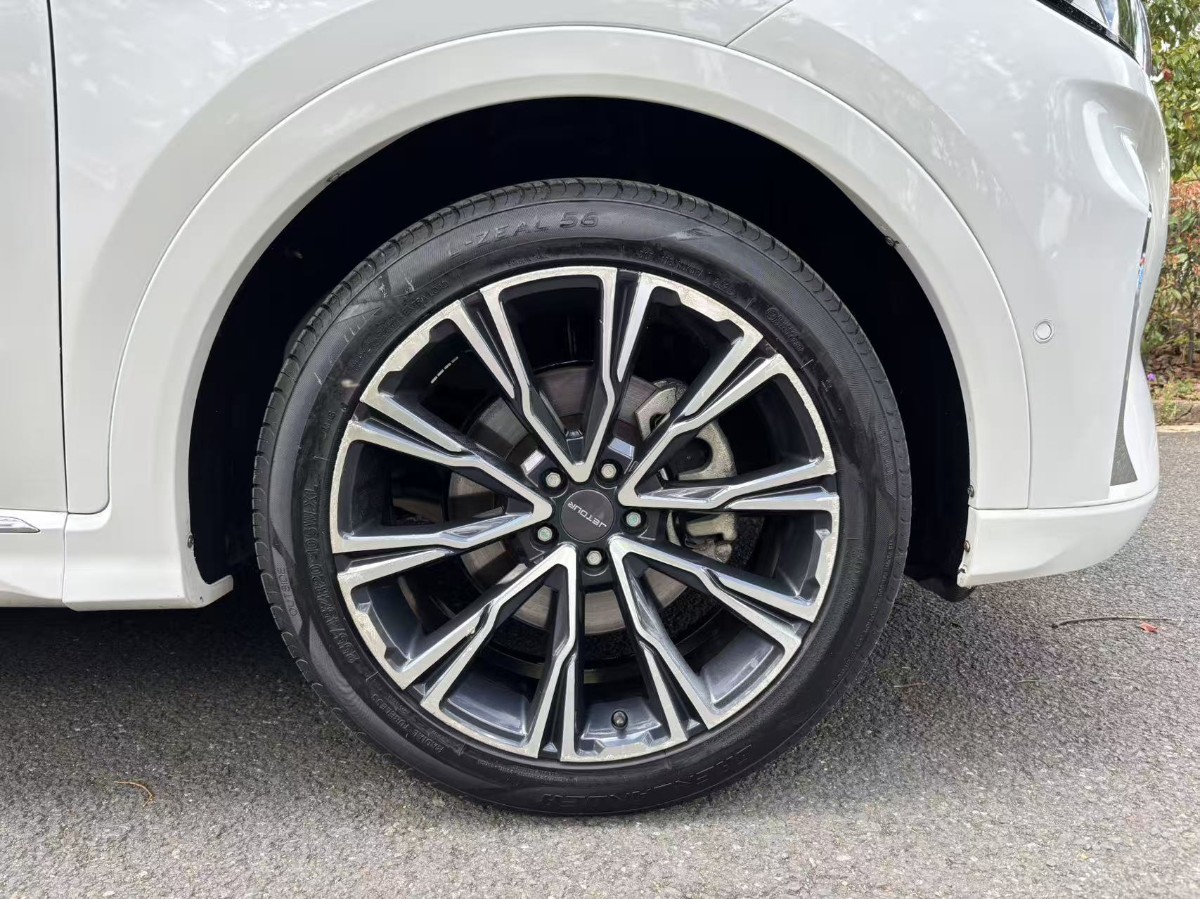 Jetour X70 PLUS 2021 car image #12