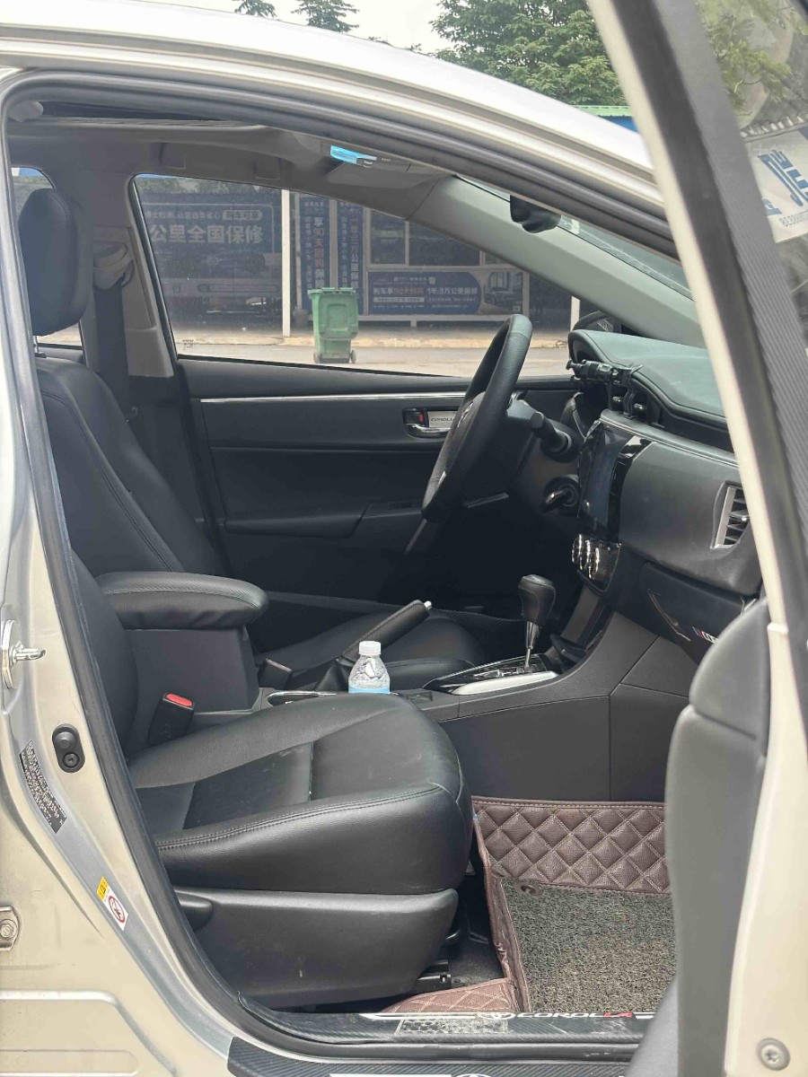 Toyota Corolla 2015 car image #10