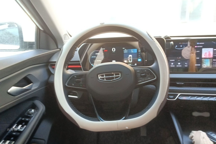 GEELY Binray 2024 #12 GEELY Binray 2024 immagine di auto #12