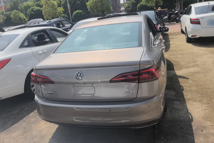 Volkswagen Bora 2019 image de voiture #7