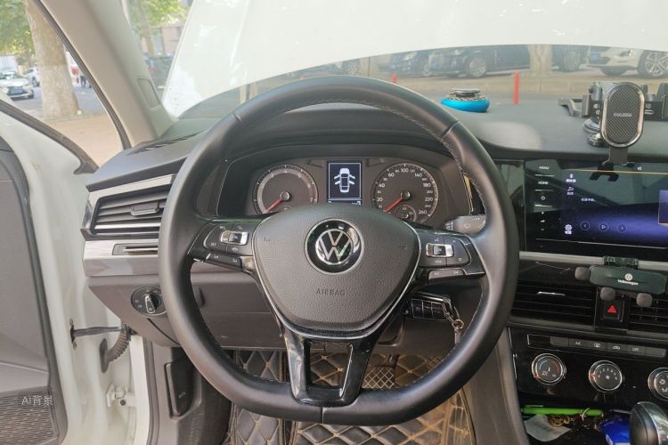 Volkswagen Bora 2020 car image #12