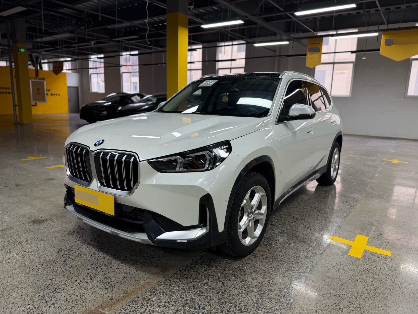 BMW X1 2023 BMW X1 2023 car image
