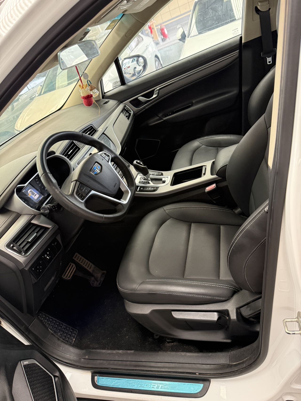 GEELY Emgrand GS 2019 car image #4
