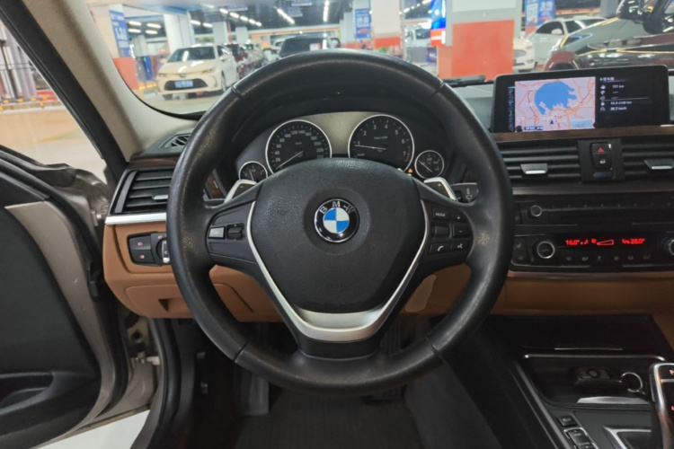 BMW 3 Series 2013 #11 BMW 3 Series 2013 car image #11