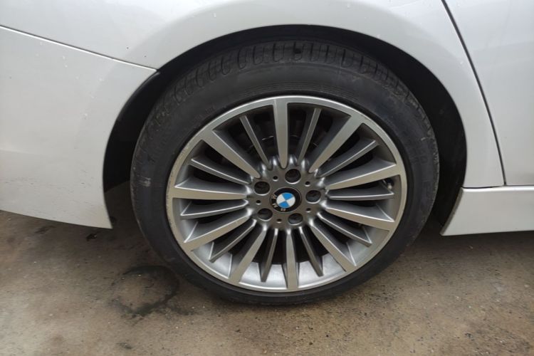 BMW 3 Series 2019 #10 BMW 3 Series 2019 immagine di auto #10