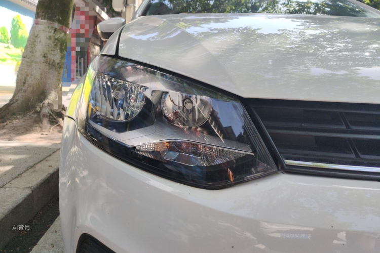 Volkswagen Polo 2015 car image #8