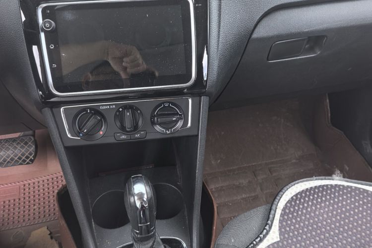 Volkswagen Polo 2019 #10 Volkswagen Polo 2019 car image #10