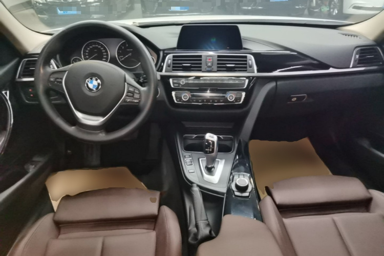 BMW 3 Series 2018 #11 BMW 3 Series 2018 car image #11
