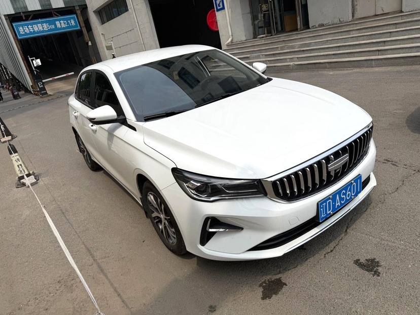 GEELY Emgrand 2025 #3 GEELY Emgrand 2025 car image #3