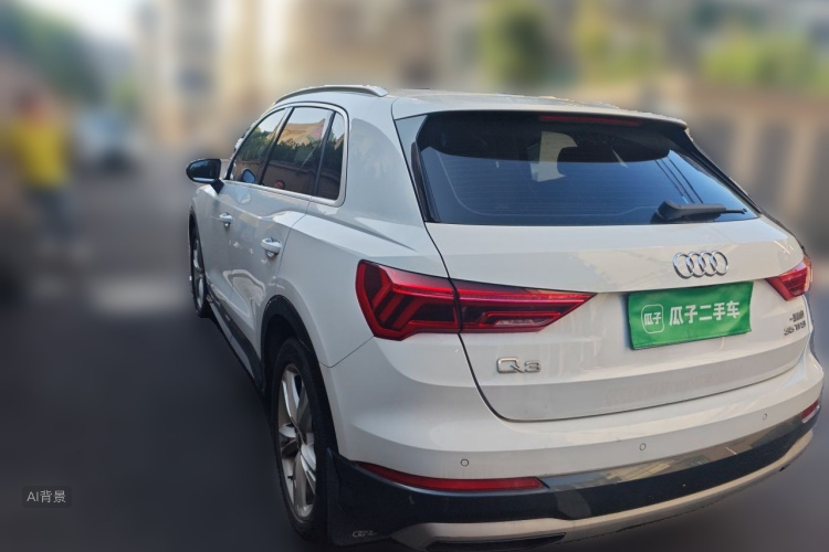 Audi Q3 2020 car image #5