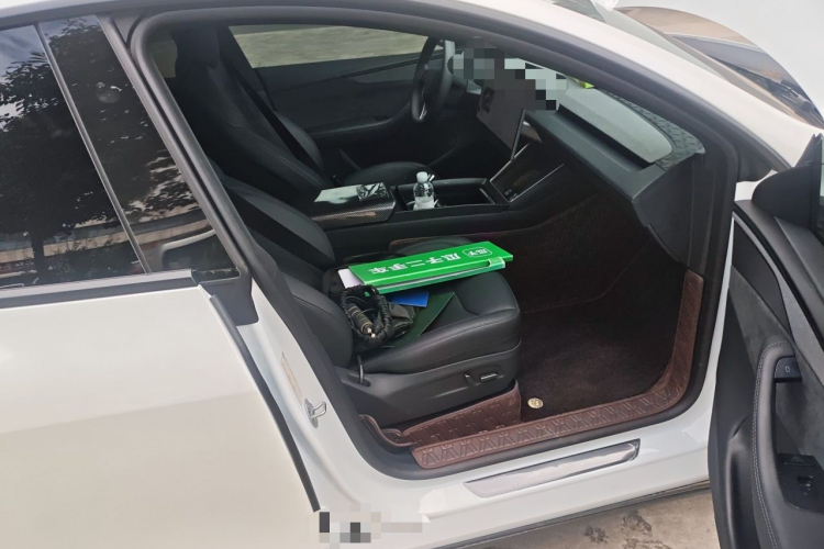 Tesla Model Y 2026 #25 Tesla Model Y 2026 car image #25
