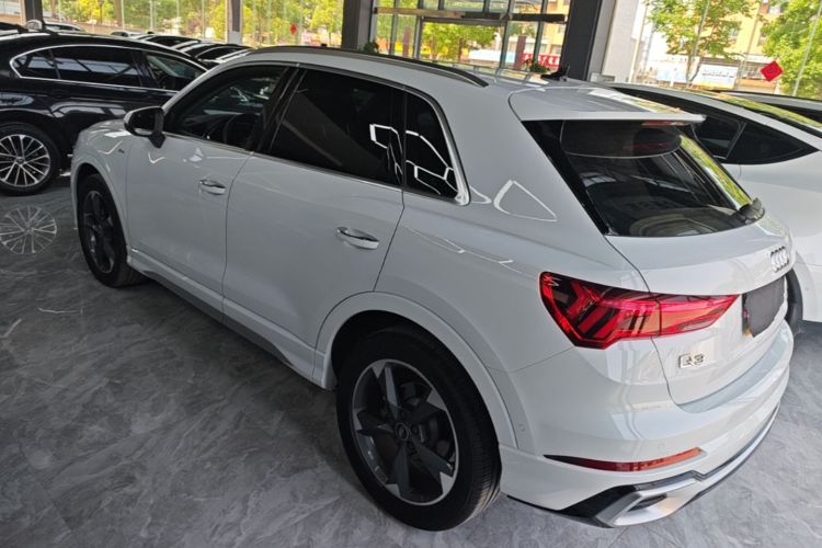 Audi Q3 2023 #5 Audi Q3 2023 car image #5
