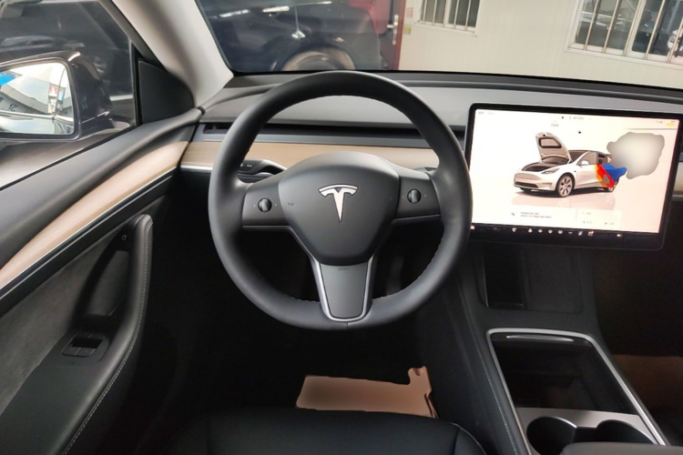 Tesla Model Y 2022 #11 Tesla Model Y 2022 car image #11