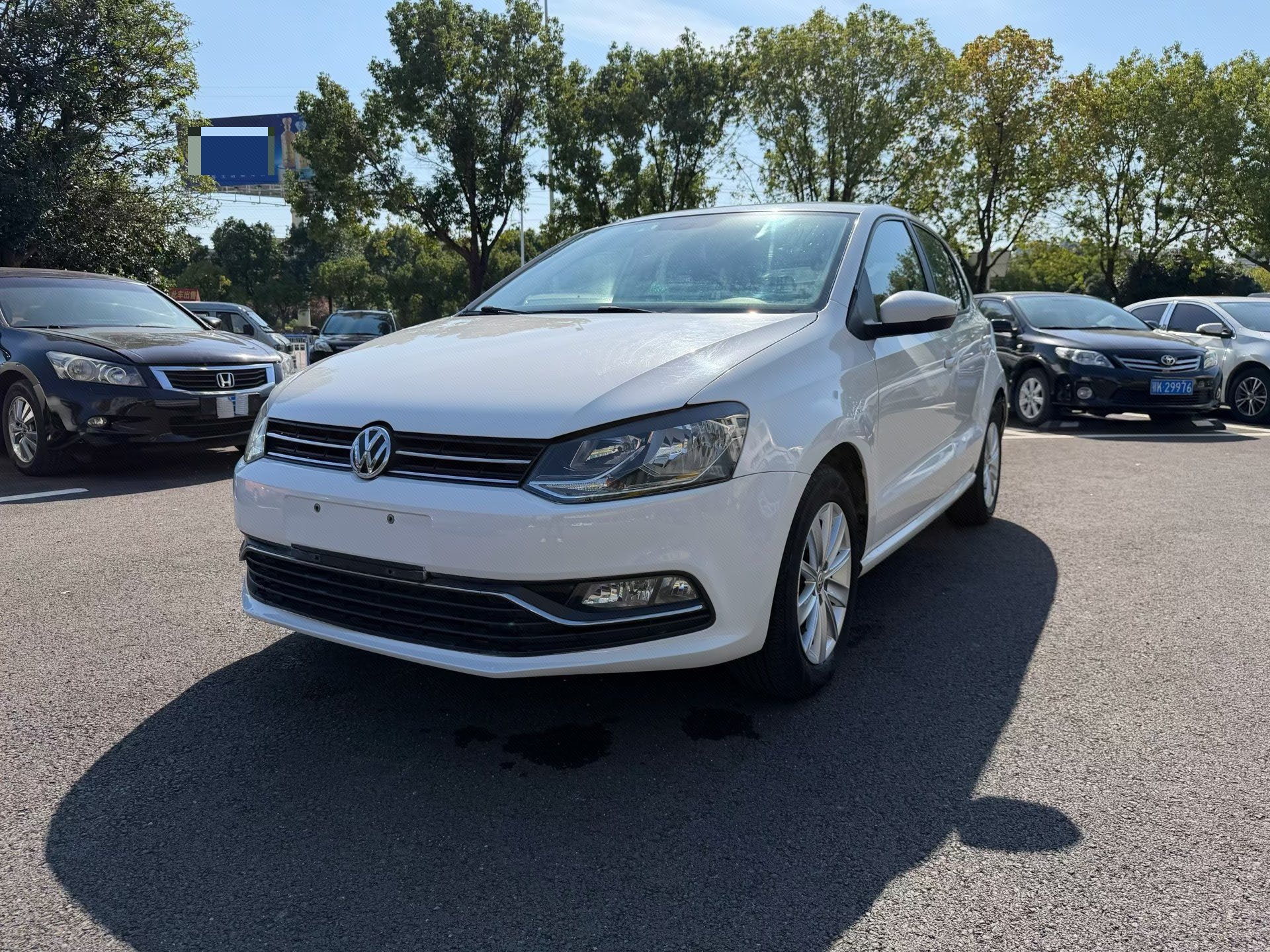 Volkswagen Polo 2015 immagine di auto 