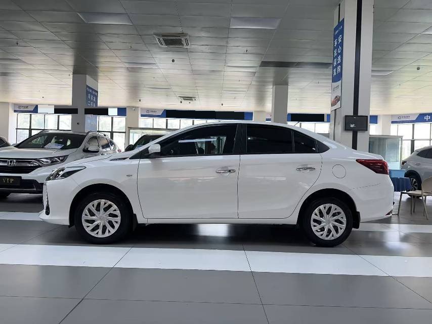 Toyota Vios 2023 immagine di auto #5