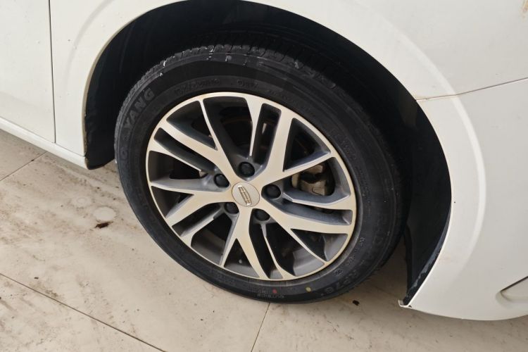 GEELY Emgrand 2022 #6 GEELY Emgrand 2022 car image #6
