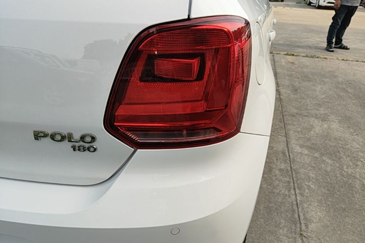 Volkswagen Polo 2017 #8 Volkswagen Polo 2017 car image #8