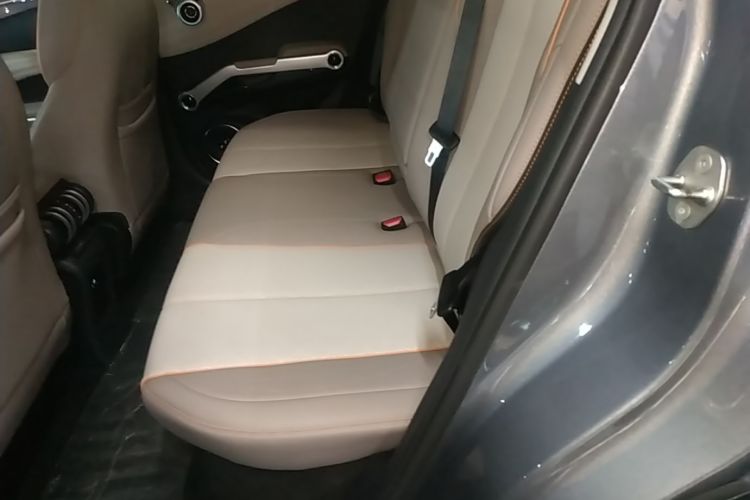 BYD Yuan Plus 2023 immagine di auto #17