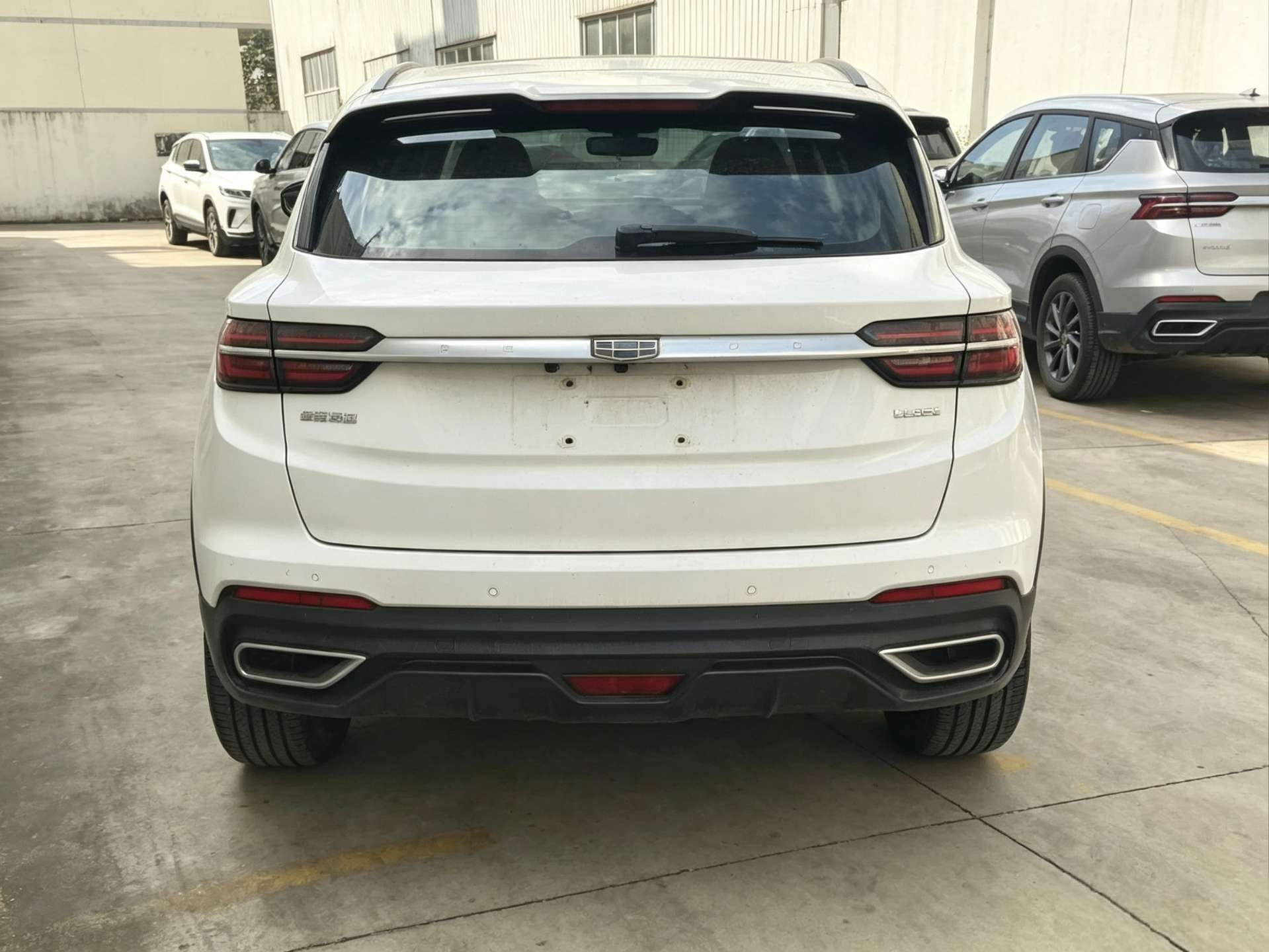 GEELY Coolray 2025 #5 GEELY Coolray 2025 car image #5