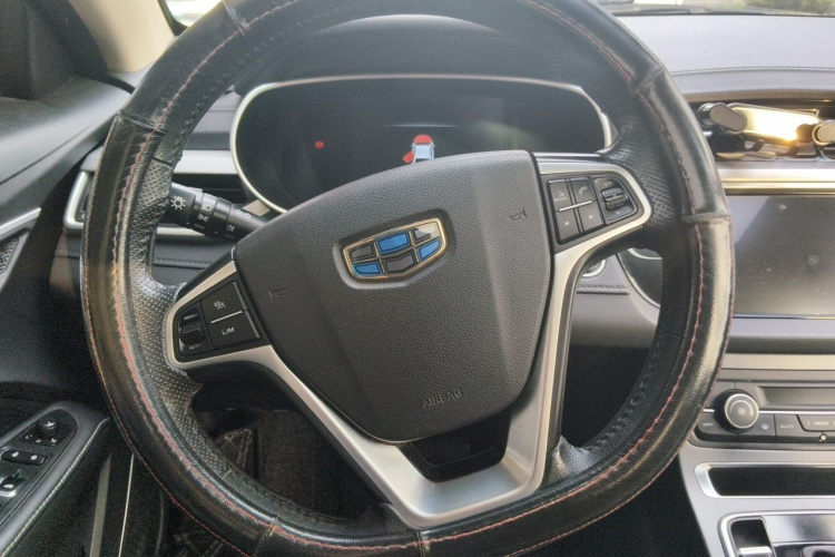 GEELY Emgrand 2018 #15 GEELY Emgrand 2018 car image #15