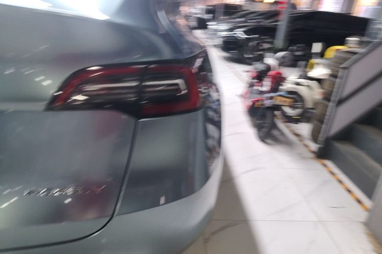 Tesla Model Y 2021 #8 Tesla Model Y 2021 car image #8