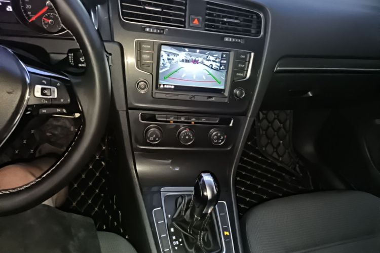 Volkswagen Golf 2017 #13 Volkswagen Golf 2017 car image #13