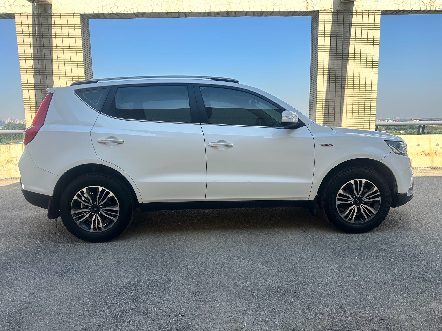 GEELY Vision X6 2017 #4 GEELY Vision X6 2017 car image #4