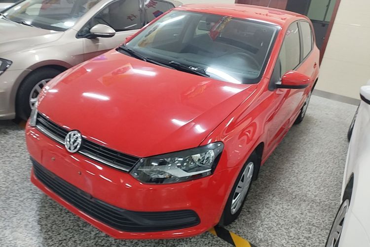 Volkswagen Polo 2018 car image #2
