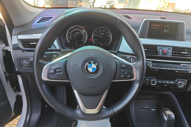 BMW X1 2019 #11 BMW X1 2019 immagine di auto #11