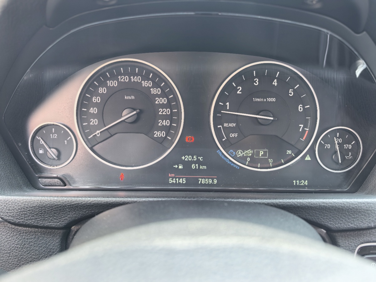 BMW 3 Series 2018 car image #9