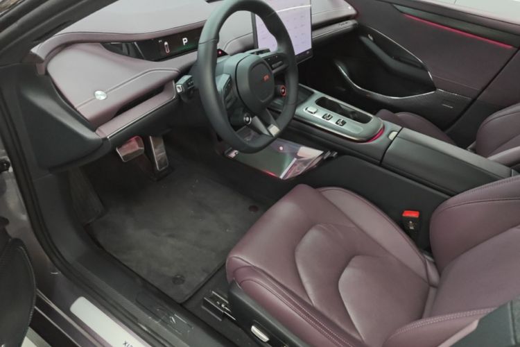 MI SU7 2025 car image #16