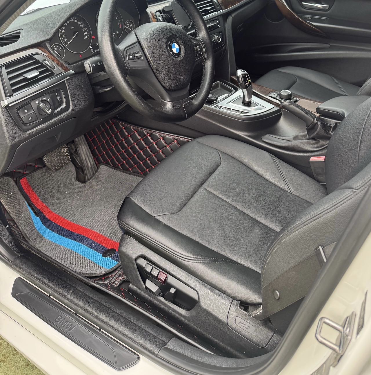 BMW 3 Series 2012 #4 BMW 3 Series 2012 car image #4