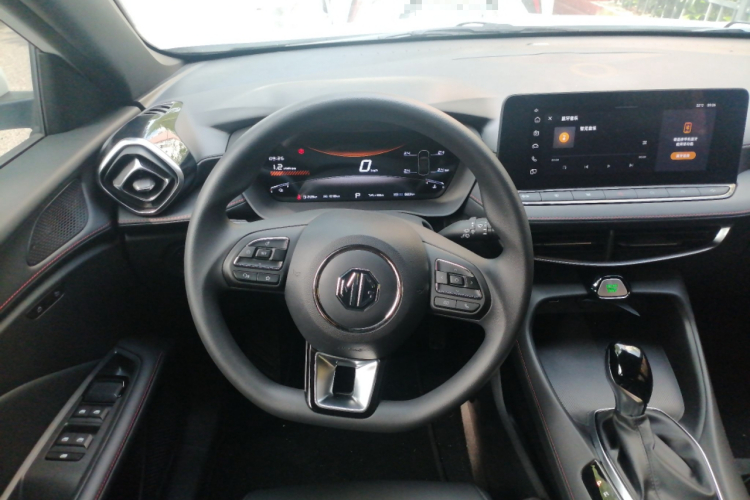 MG 5 2025 image de voiture #15