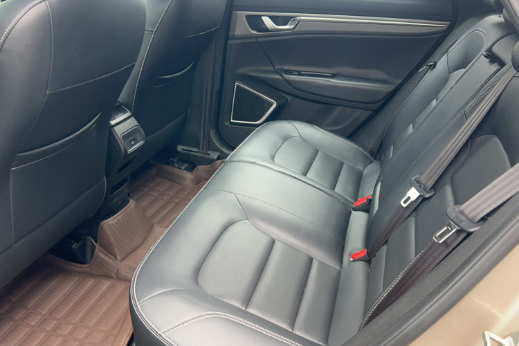 GEELY Emgrand GS 2018 imagen de coche #9