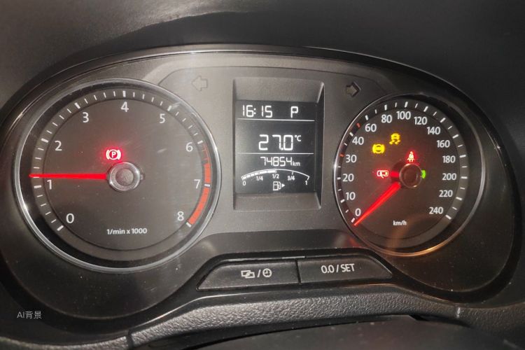 Volkswagen Polo 2015 car image #14