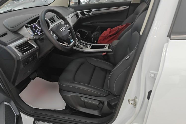 GEELY Emgrand GS 2019 car image #15