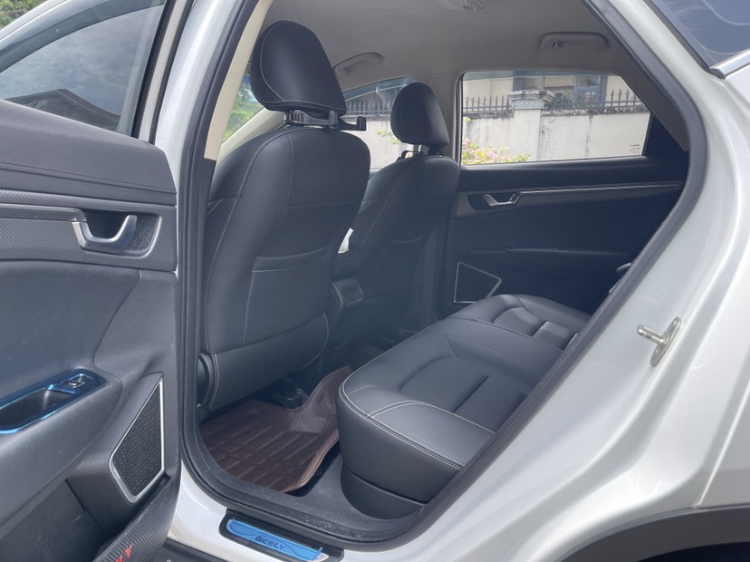 GEELY Emgrand GS 2017 immagine di auto #5