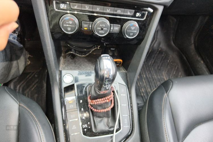 Volkswagen Tharu 2019 car image #16