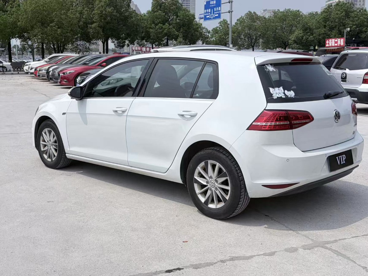 Volkswagen Golf 2014 car image #8