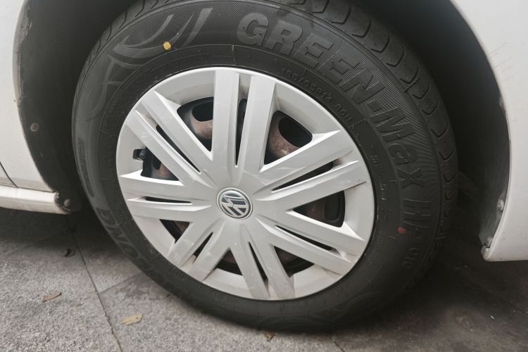 Volkswagen Polo 2016 car image #6