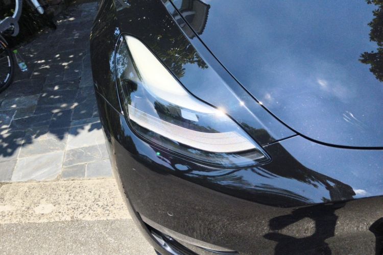 Tesla Model Y 2021 #8 Tesla Model Y 2021 car image #8